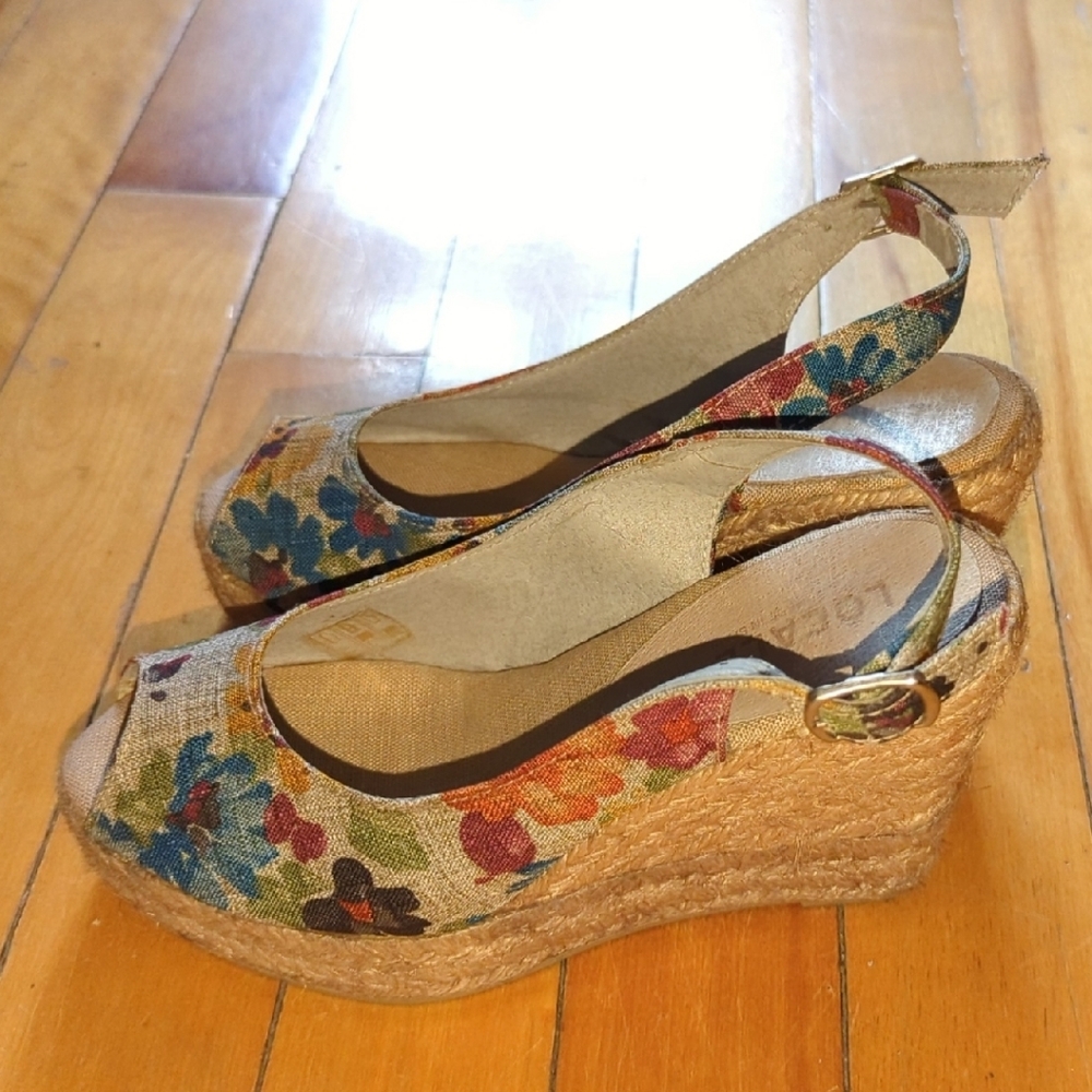 Beige Blue and Red Wedge Espadrilles Sandals Slingback with Peep-Toe Design